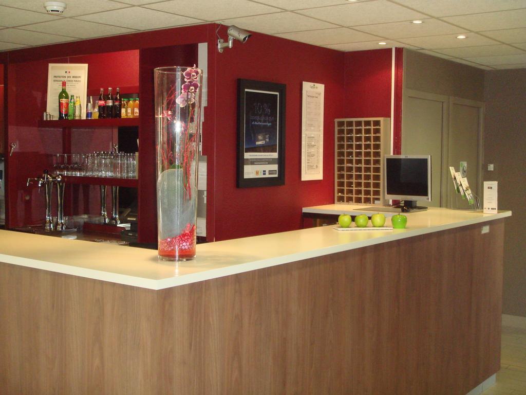 阿让钟楼酒店 外观 照片
